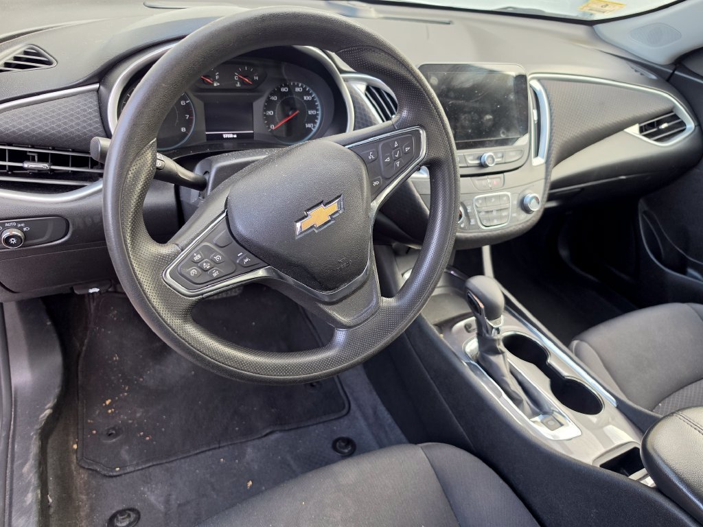 Used 2023 Chevrolet Malibu LT FWD image 4