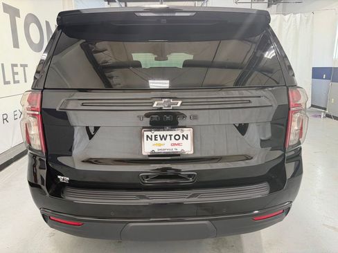 Used 2024 Chevrolet Tahoe Z71 w/ Luxury Package AWD/4WD image 34