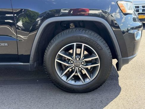 Used 2020 Jeep Grand Cherokee Limited AWD/4WD image 11