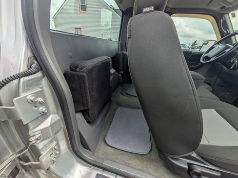 Used 2011 Ford Ranger XLT AWD/4WD image 24