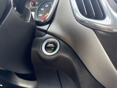 Certified 2018 Chevrolet Equinox LS FWD image 23