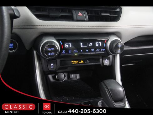 Used 2021 Toyota RAV4 XLE w/ Convenience Package AWD/4WD image 13