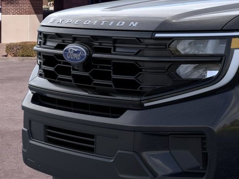 New 2026 Ford Expedition Active AWD/4WD image 17