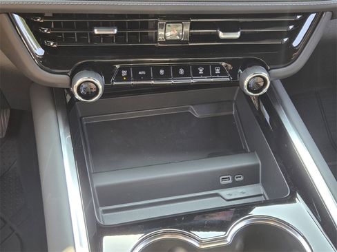 New 2025 Chevrolet Tahoe LS image 18