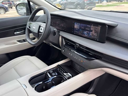 Used 2025 Nissan Murano SV AWD/4WD image 31