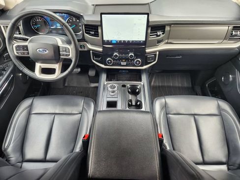 Used 2024 Ford Expedition XLT RWD image 26