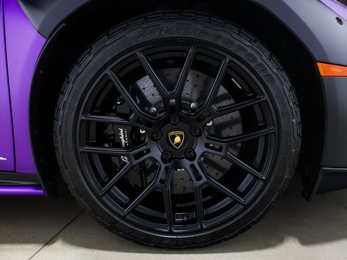 Used 2024 Lamborghini Huracan Sterrato image 15