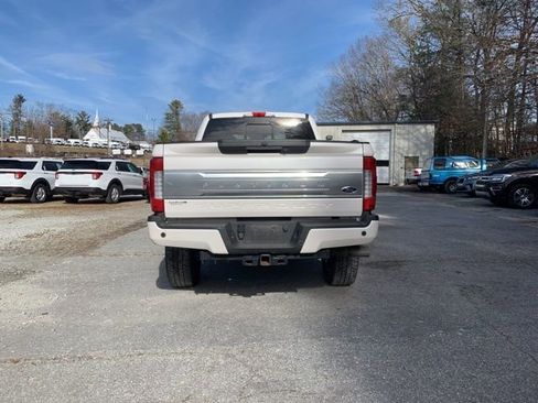 Used 2017 Ford F250 Platinum w/ Platinum Ultimate Package image 6