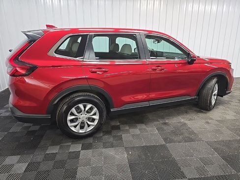 Used 2023 Honda CR-V LX image 3