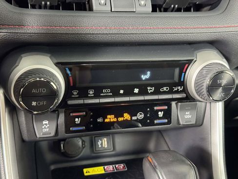 Used 2024 Toyota RAV4 XSE w/ Premium Package AWD/4WD image 28