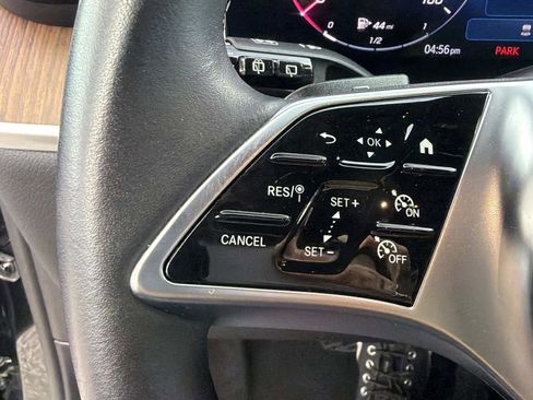 Certified 2025 Mercedes-Benz GLC 300 image 26