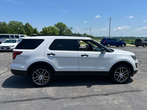 Used 2016 Ford Explorer Sport w/ Equipment Group 401A AWD/4WD image 7