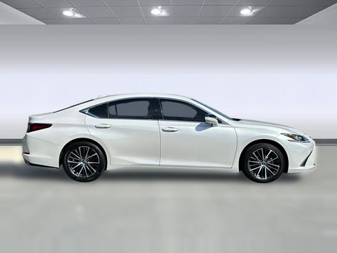 Certified 2024 Lexus ES 350 w/ Premium Package FWD image 7