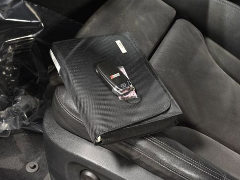 Used 2015 Audi SQ5 Premium Plus w/ Technology Package image 39