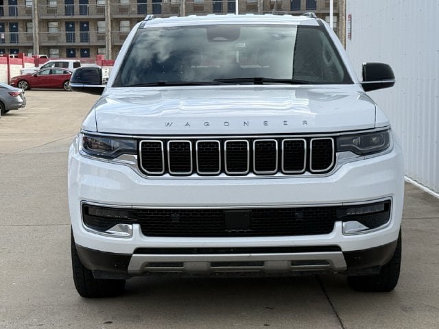 Used 2024 Jeep Wagoneer L Series II w/ Flexible Seating Group RWD image 7