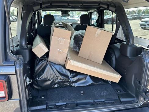 Certified 2024 Jeep Wrangler Willys image 11