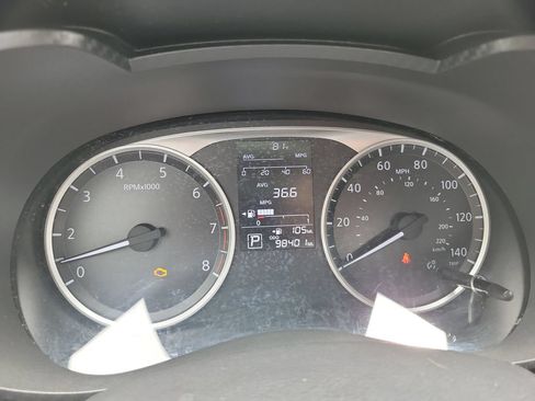Used 2020 Nissan Versa S FWD image 20