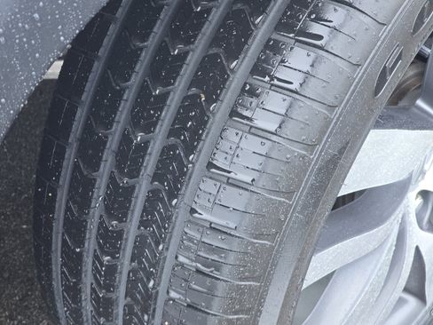 Used 2018 Honda Pilot Touring image 16