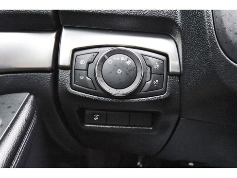 Used 2019 Ford Explorer XLT w/ Equipment Group 202A image 19