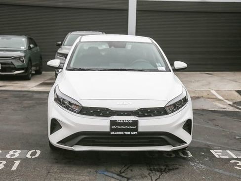 Certified 2023 Kia Forte LXS image 3