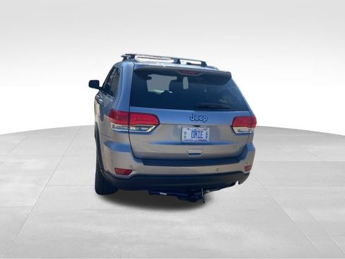 Used 2019 Jeep Grand Cherokee Laredo w/ Security & Convenience Group image 14