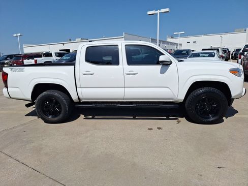 Used 2023 Toyota Tacoma SR AWD/4WD image 7