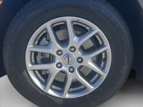 Used 2022 Chrysler Voyager LX image 21