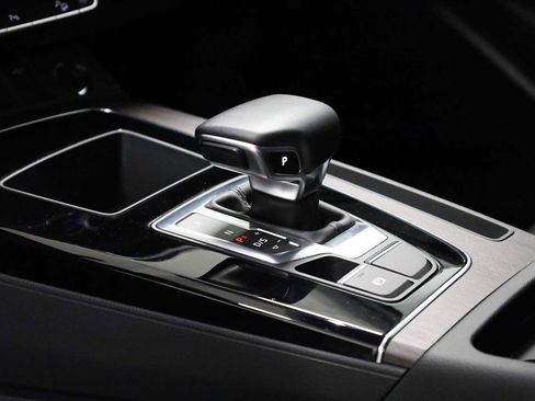 Used 2023 Audi Q5 2.0T Premium w/ Convenience Package image 26