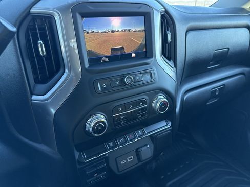 Used 2023 GMC Sierra 2500 Pro w/ Convenience Package image 17