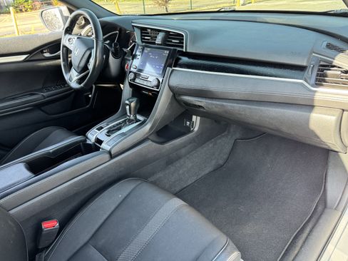 Used 2019 Honda Civic Sport image 36
