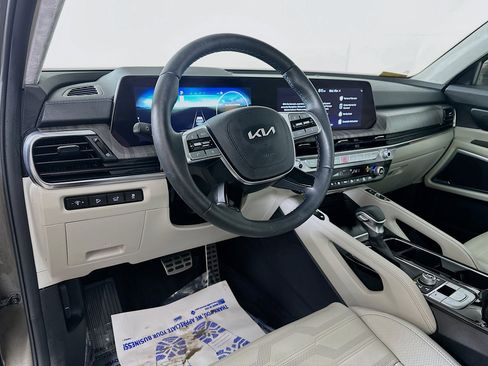 Used 2024 Kia Telluride SX Prestige image 9