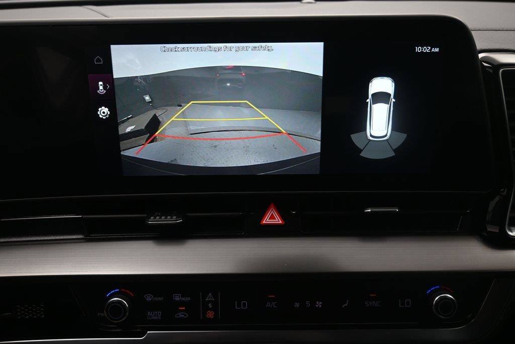 Used 2025 Kia Sportage EX FWD image 12