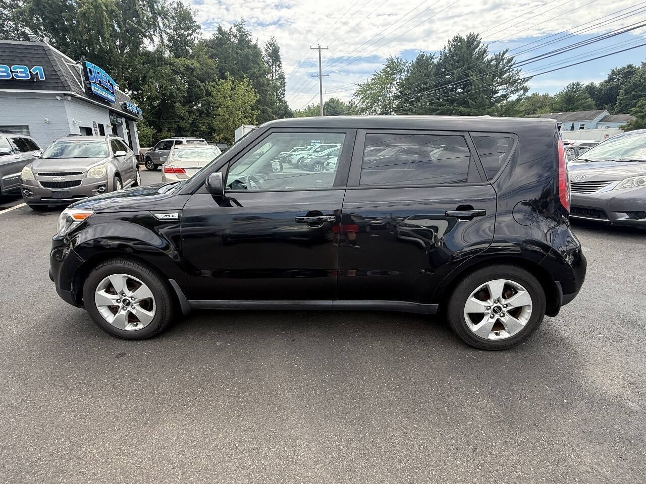 Used 2017 Kia Soul FWD image 6