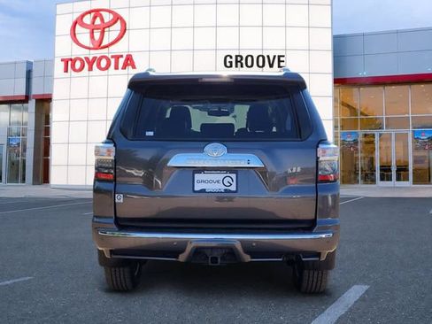Used 2016 Toyota 4Runner Limited AWD/4WD image 5