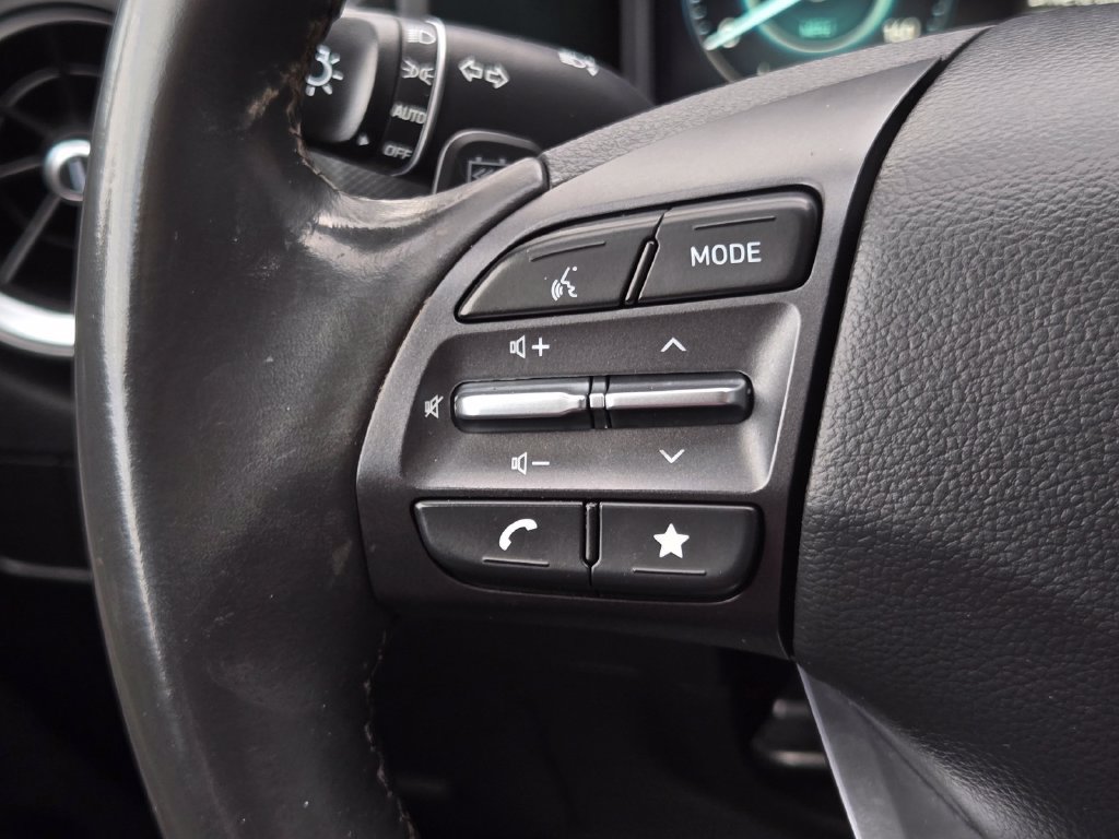 Used 2023 Hyundai Kona SEL FWD image 25
