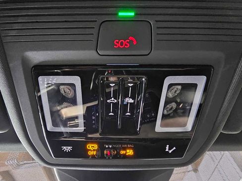 Used 2023 Audi Q4 e-tron Premium Plus w/ Premium Plus image 33