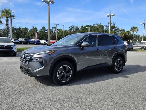 New 2026 Nissan Rogue SV image 2