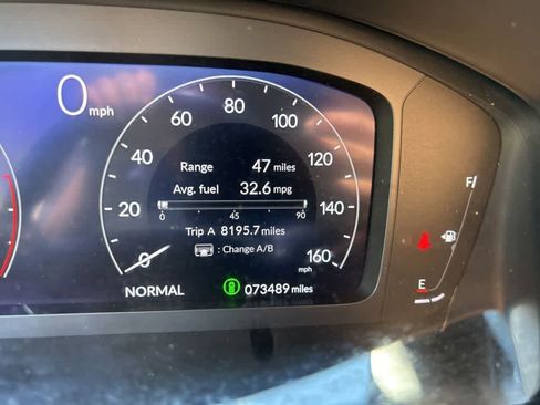 Used 2023 Honda Civic Sport Touring image 10