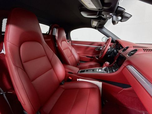 Certified 2024 Porsche 718 Boxster image 21