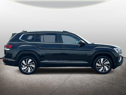 Used 2025 Volkswagen Atlas SEL AWD/4WD image 5