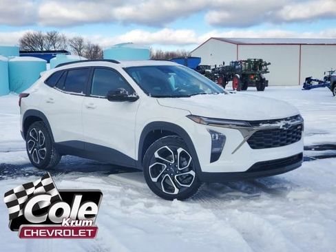 New 2026 Chevrolet Trax RS w/ Sunroof Package image 1