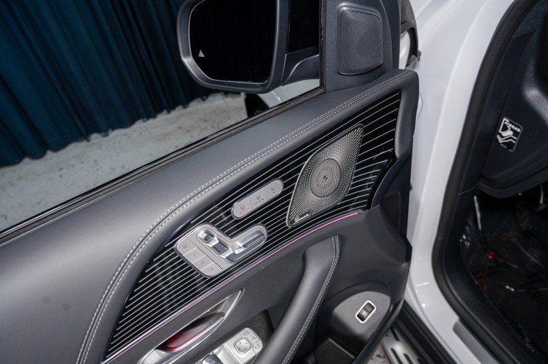 New 2026 Mercedes-Benz GLE 53 AMG 4MATIC Coupe image 11