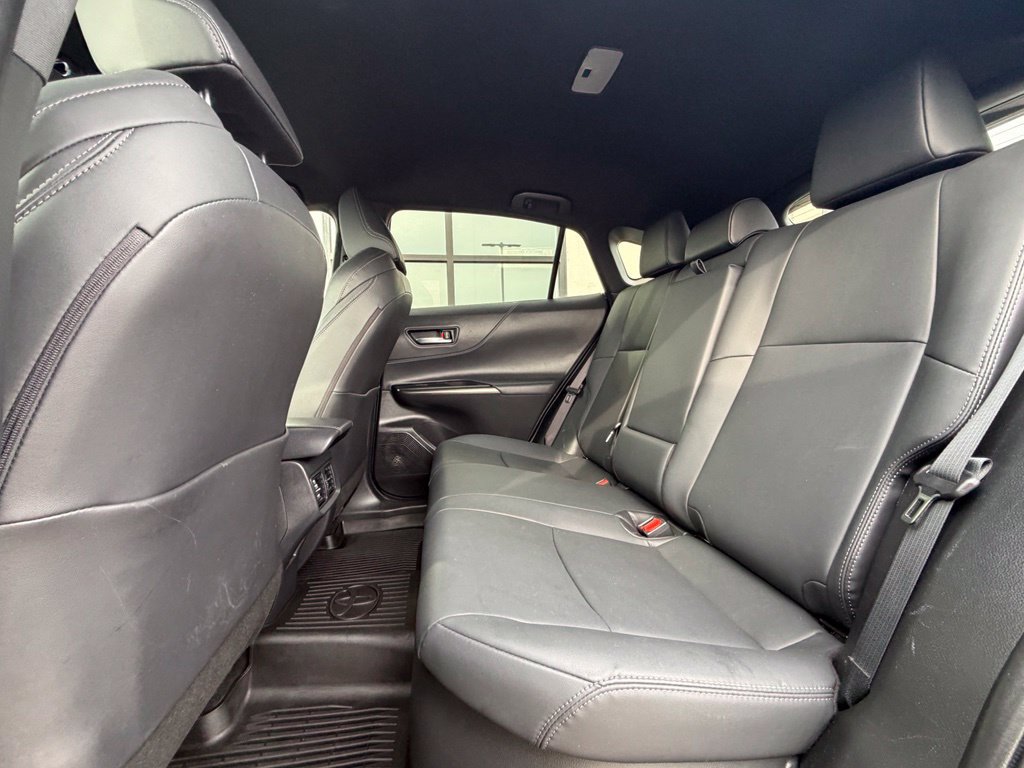 Used 2024 Toyota Venza XLE AWD/4WD image 23