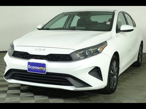 Used 2023 Kia Forte LXS FWD image 21