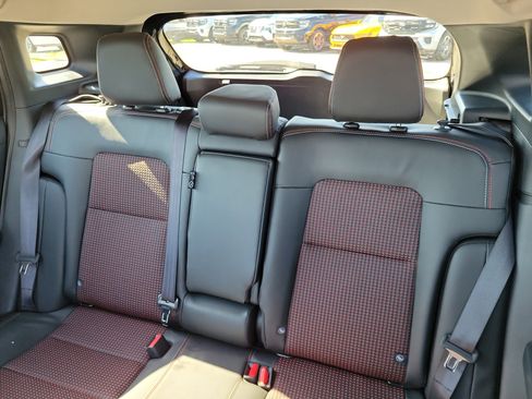 New 2026 Nissan Kicks SR image 12