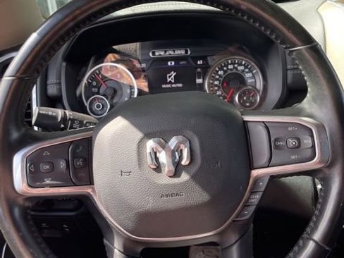 Used 2021 RAM 1500 Laramie AWD/4WD image 8