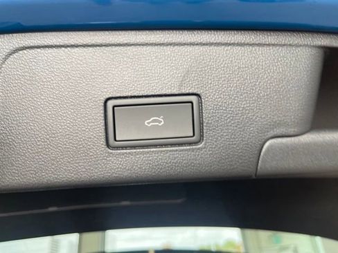 New 2025 Volkswagen Atlas Cross Sport SEL Premium R-Line image 25