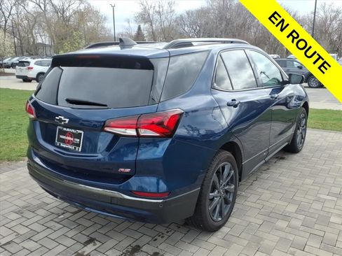 Used 2022 Chevrolet Equinox RS w/ LPO, Floor Liner Package image 7