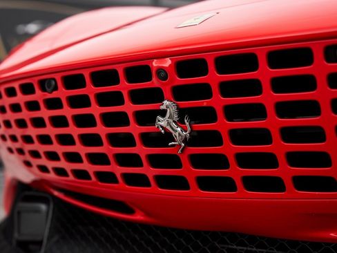 Used 2023 Ferrari Roma image 7