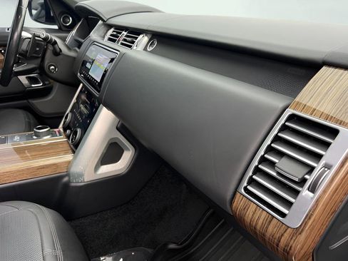 Used 2019 Land Rover Range Rover Long Wheelbase Supercharged image 41